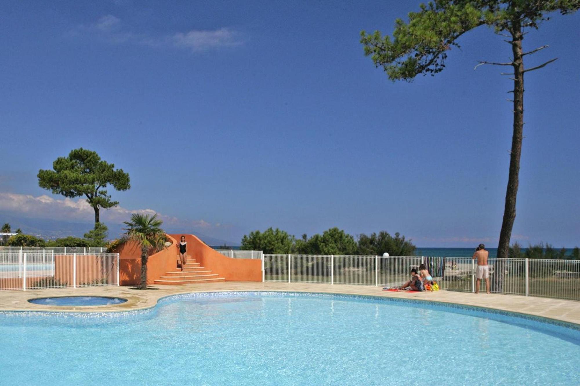 Lovely Apartment In Borgo With Shared Pool Екстериор снимка